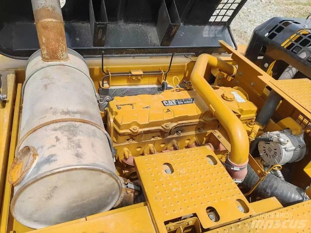 CAT 336 D Vikšriniai ekskavatoriai