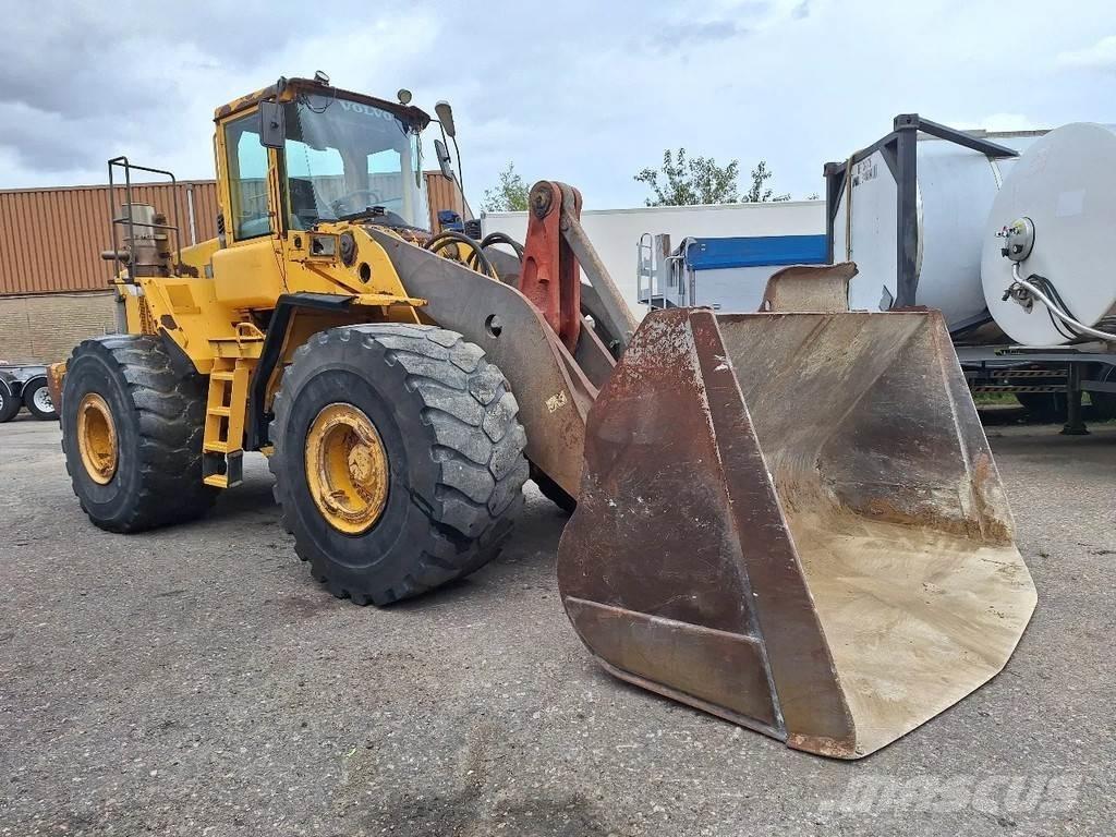 Volvo L220D Naudoti ratiniai krautuvai