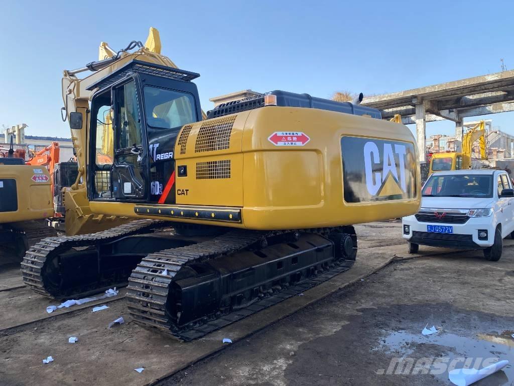 CAT 326D2L Vikšriniai ekskavatoriai