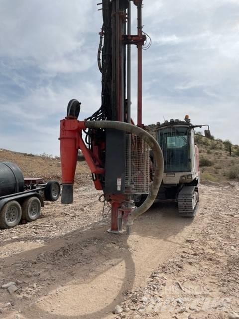 Sandvik DP 1500 i Žemės paviršiaus gręžimo technika