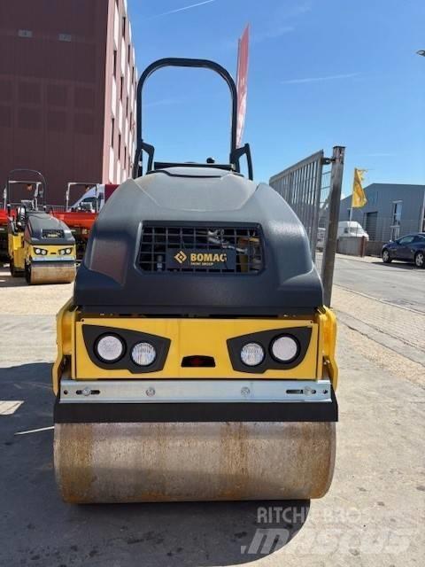 Bomag BW 90 AD-5 Porinių būgnų volai