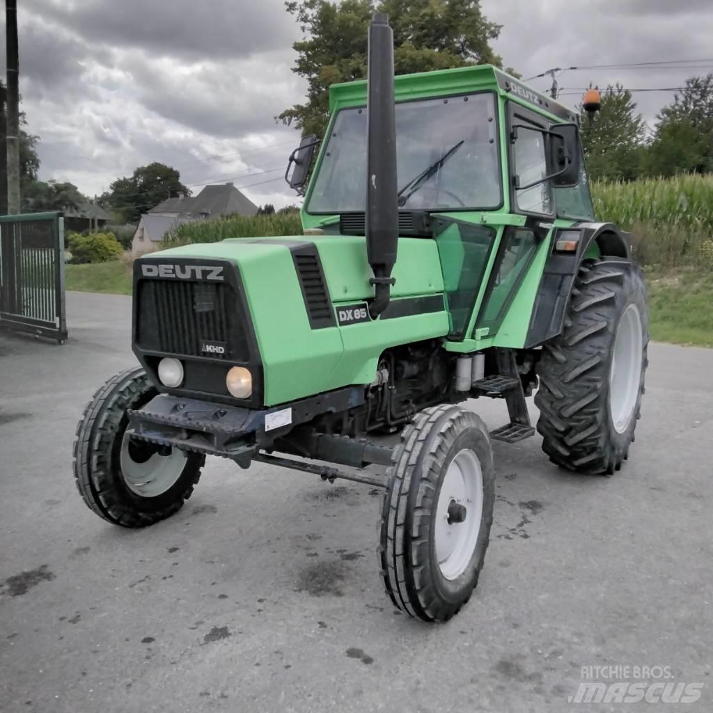 Deutz-Fahr DX85N Traktoriai
