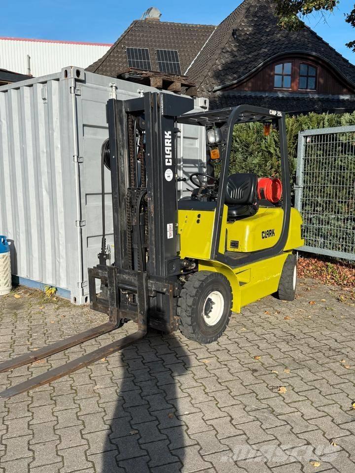 Clark CMP 25 L LPG (dujiniai) krautuvai