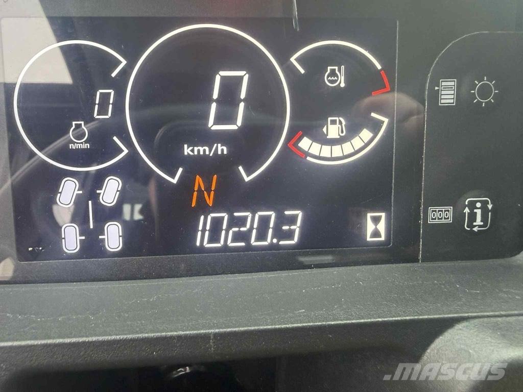 John Deere 865M Keturračiai (UTVs)