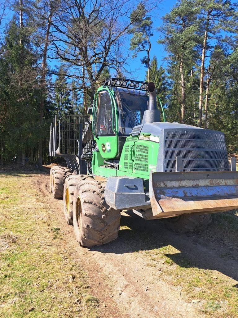 John Deere 1110 G Naudoti miškovežiai (Forvarderiai)