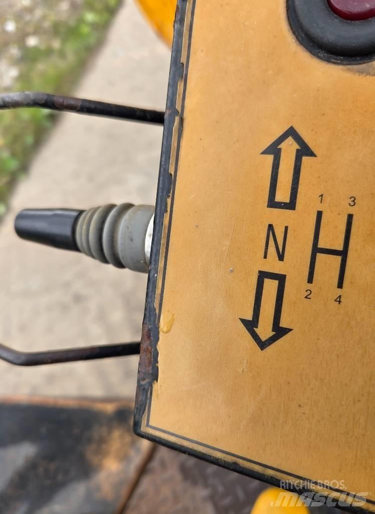 JCB 6 TST Statybiniai savivarčiai sunkvežimiai