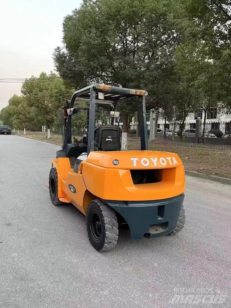 Toyota FD 50 Dyzeliniai krautuvai