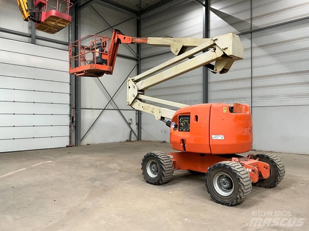 JLG 450 AJ Alkūniniai keltuvai