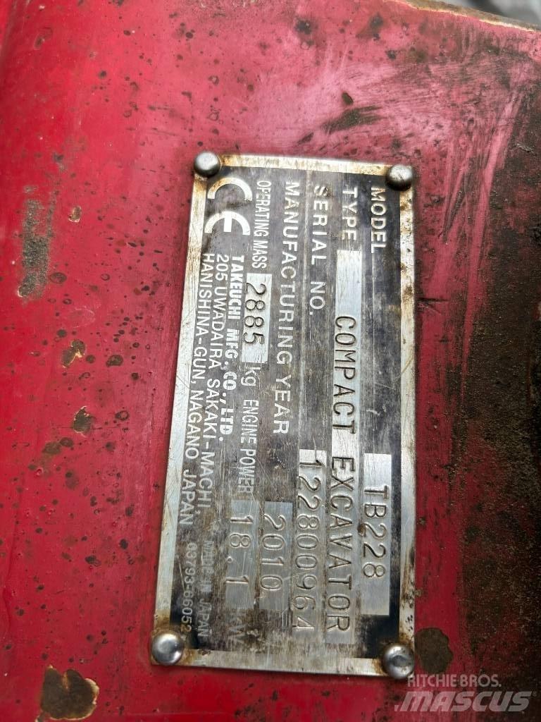 Takeuchi TB 228 Mini ekskavatoriai < 7 t