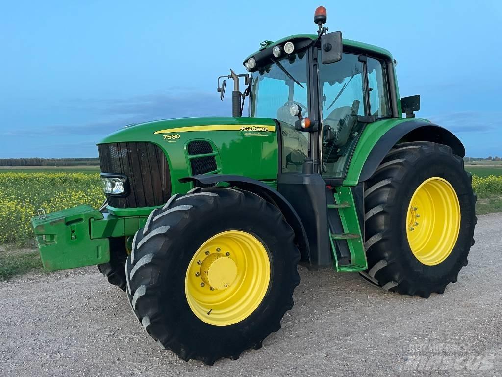 John Deere 7530 Traktoriai