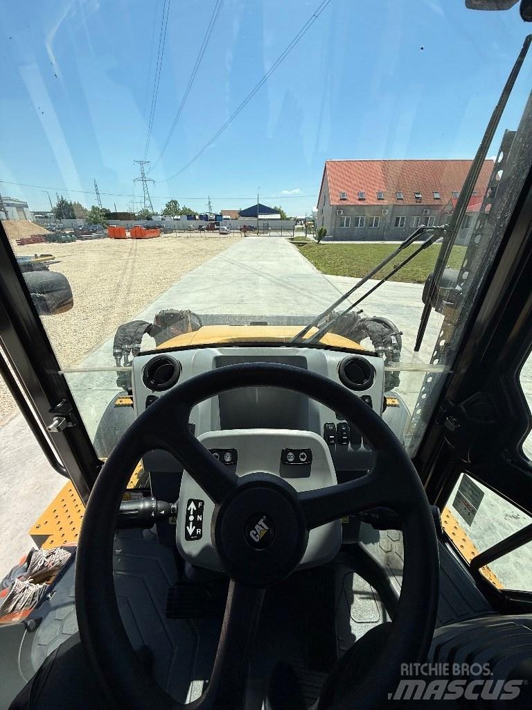 CAT 432f2 Ekskavatoriniai krautuvai