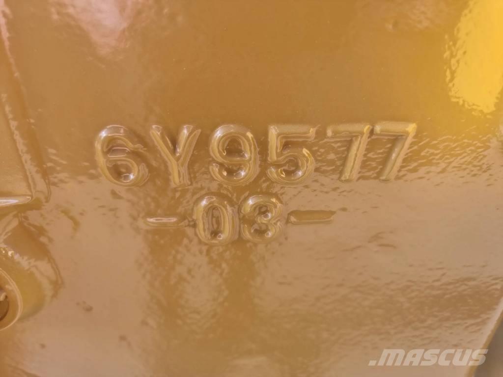 CAT Transmission 740 Kiti naudoti statybos komponentai