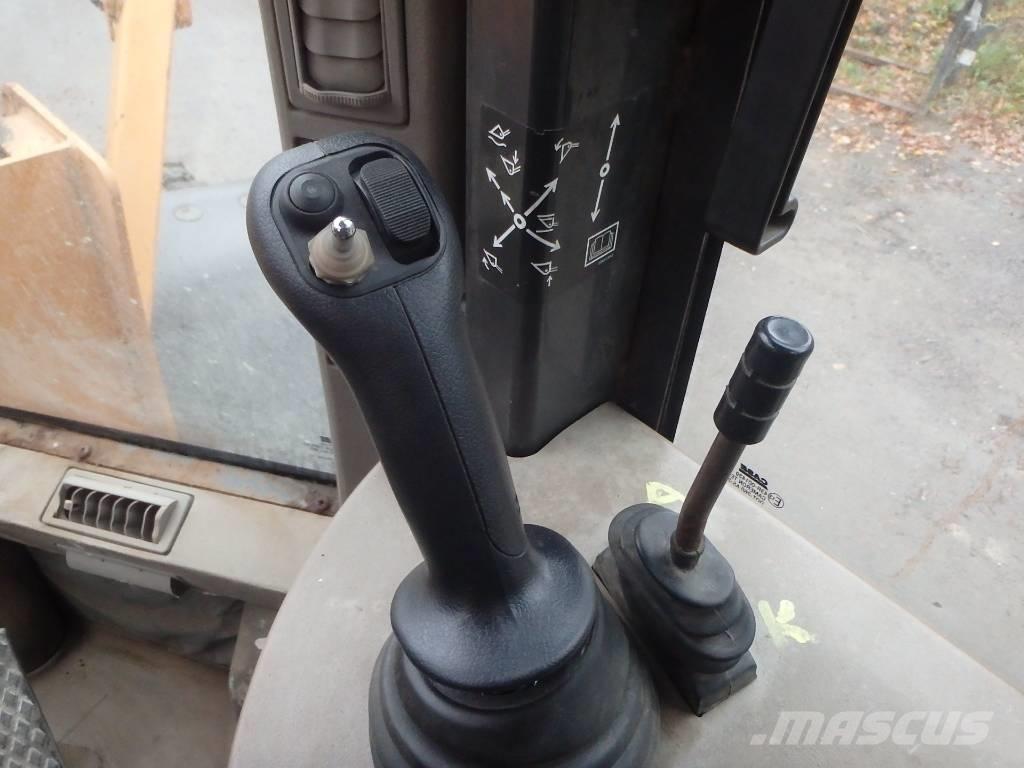 CASE 721 D 4x4 Naudoti ratiniai krautuvai