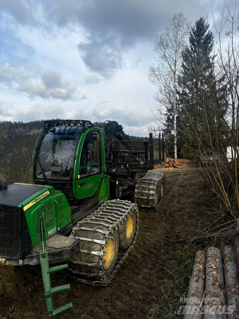 John Deere 1110 E Naudoti miškovežiai (Forvarderiai)
