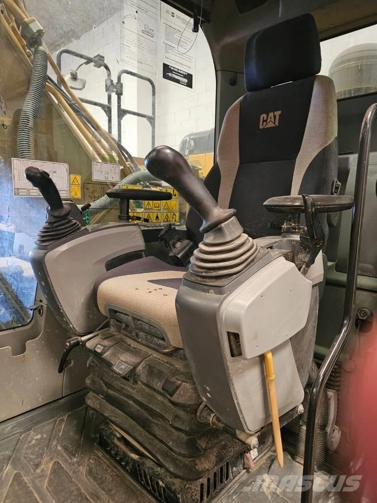 CAT 320 E Vikšriniai ekskavatoriai