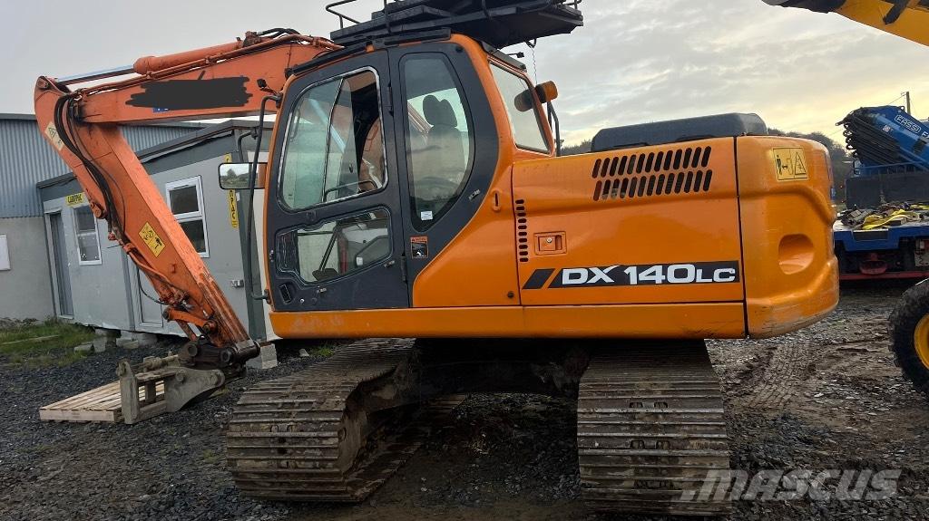 Doosan DX 140 Vikšriniai ekskavatoriai