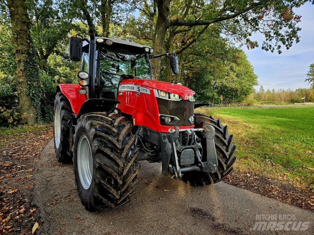 Massey Ferguson 7718 Traktoriai