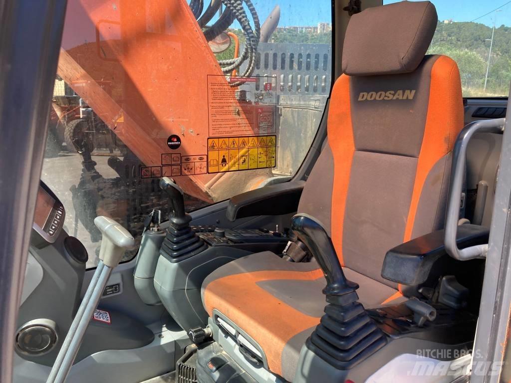 Doosan DX 235 LCR Vikšriniai ekskavatoriai