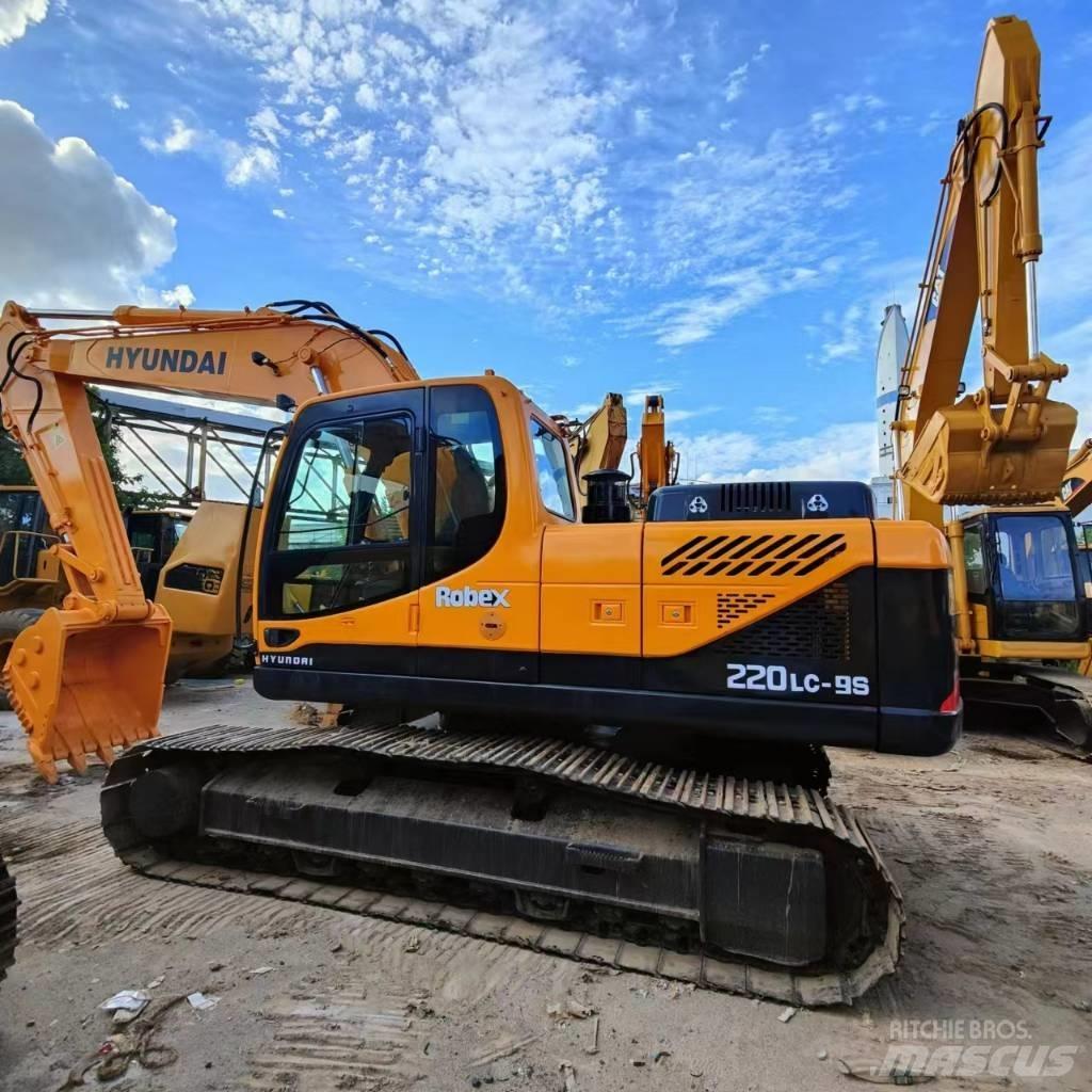 Hyundai 220-9s Vikšriniai ekskavatoriai
