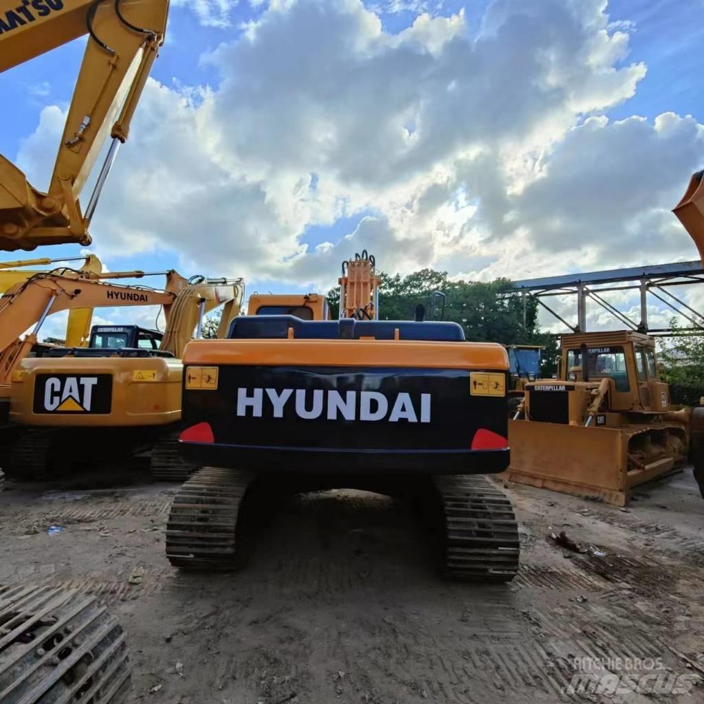 Hyundai 220-9s Vikšriniai ekskavatoriai