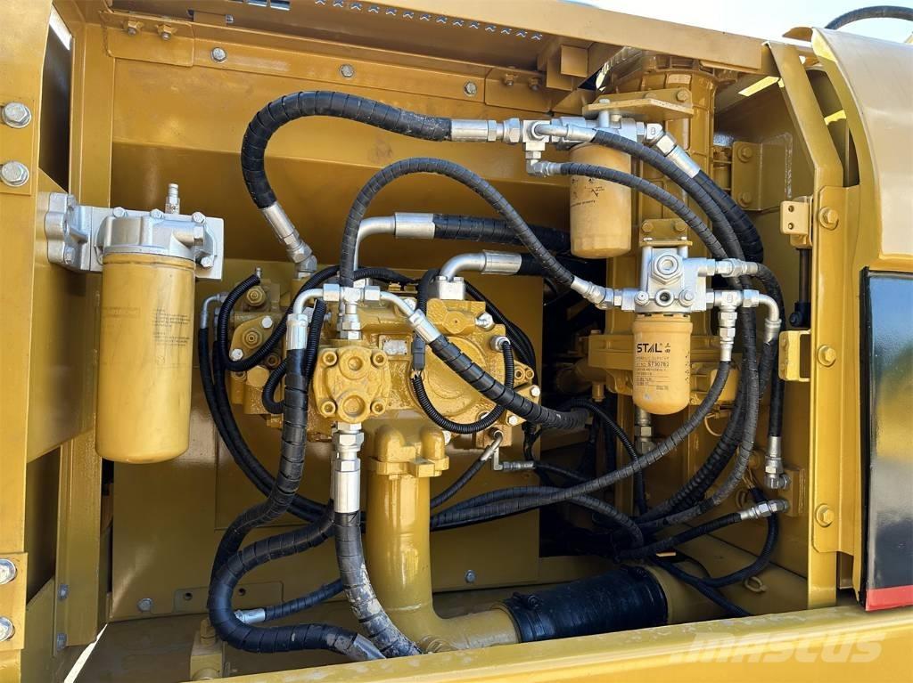 CAT 325 C Vikšriniai ekskavatoriai