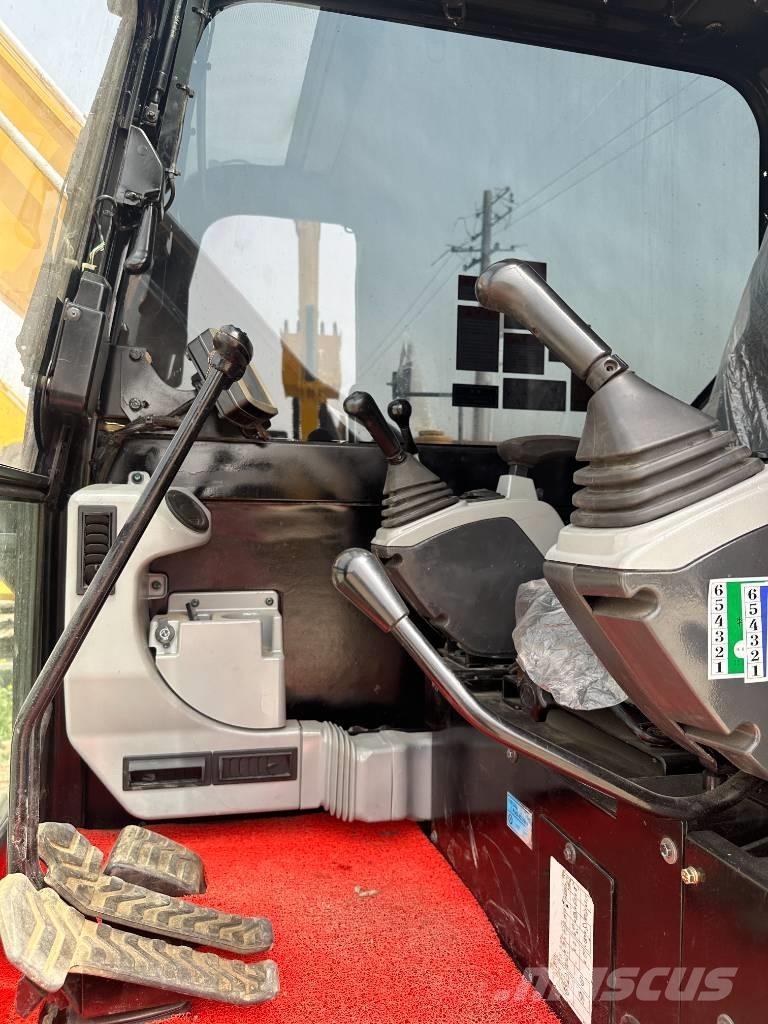 CAT 307E2 Mini ekskavatoriai < 7 t