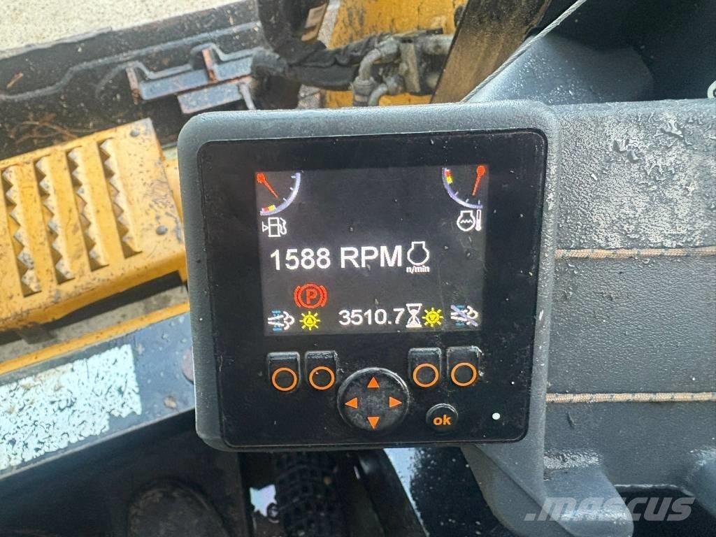 Gehl rt185 Krautuvai su šoniniu pasukimu