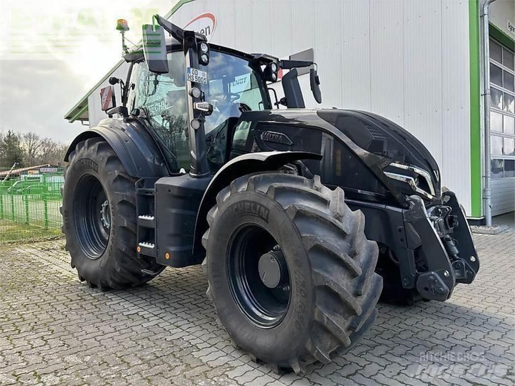 Valtra q305 Traktoriai
