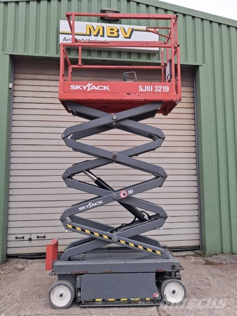 SkyJack SJ III 3219 Žirkliniai keltuvai