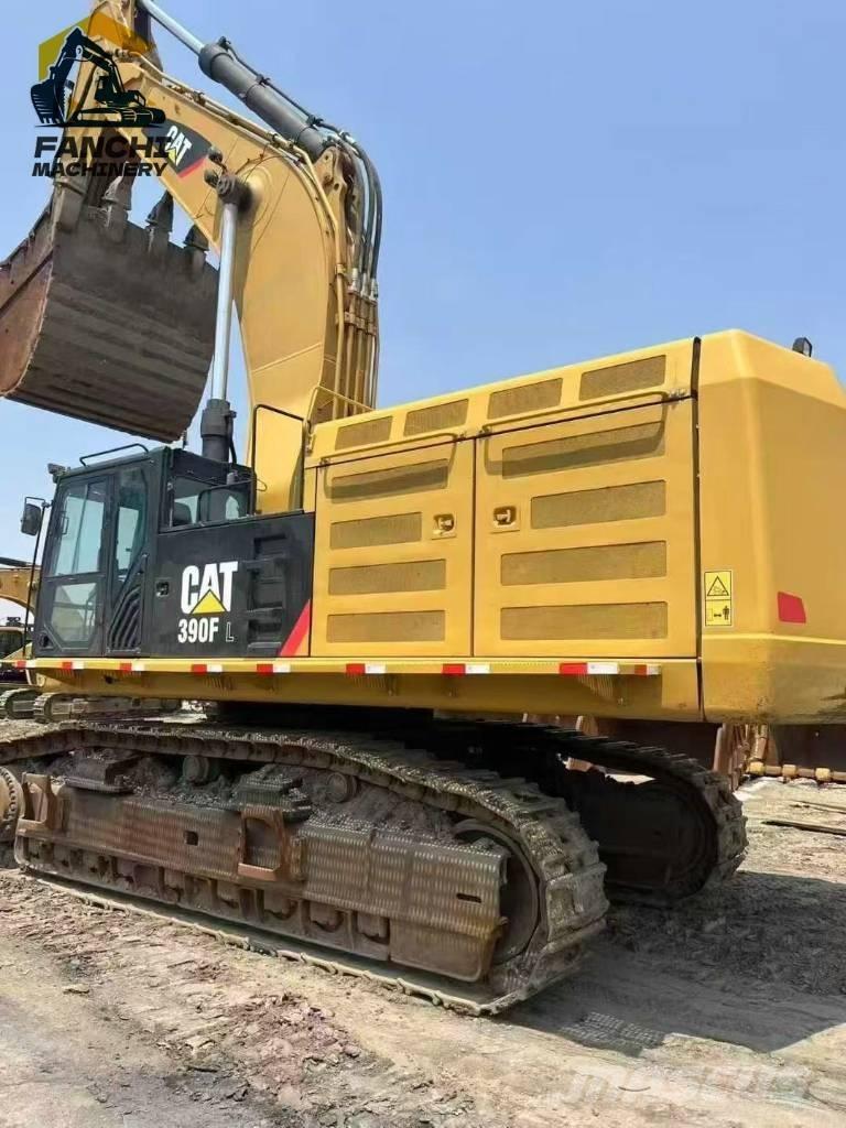 CAT 390F Vikšriniai ekskavatoriai