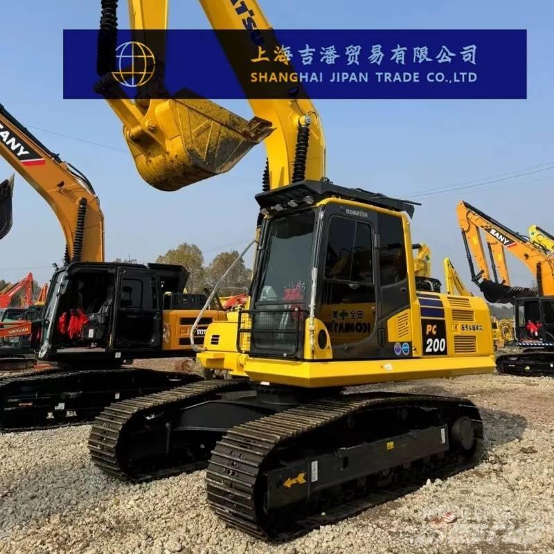Komatsu PC 200 Vikšriniai ekskavatoriai