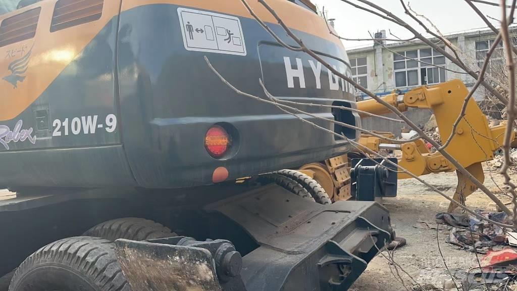 Hyundai DH210W-9 Ratiniai ekskavatoriai