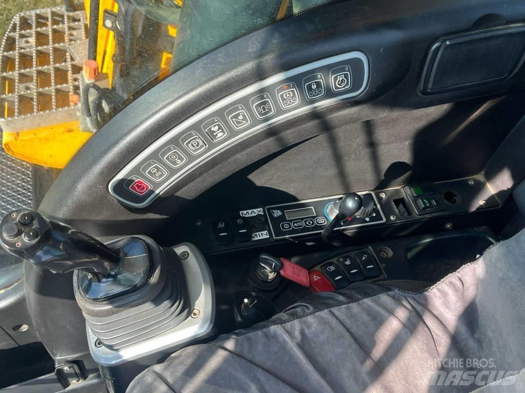 JCB JS 145 W Ratiniai ekskavatoriai