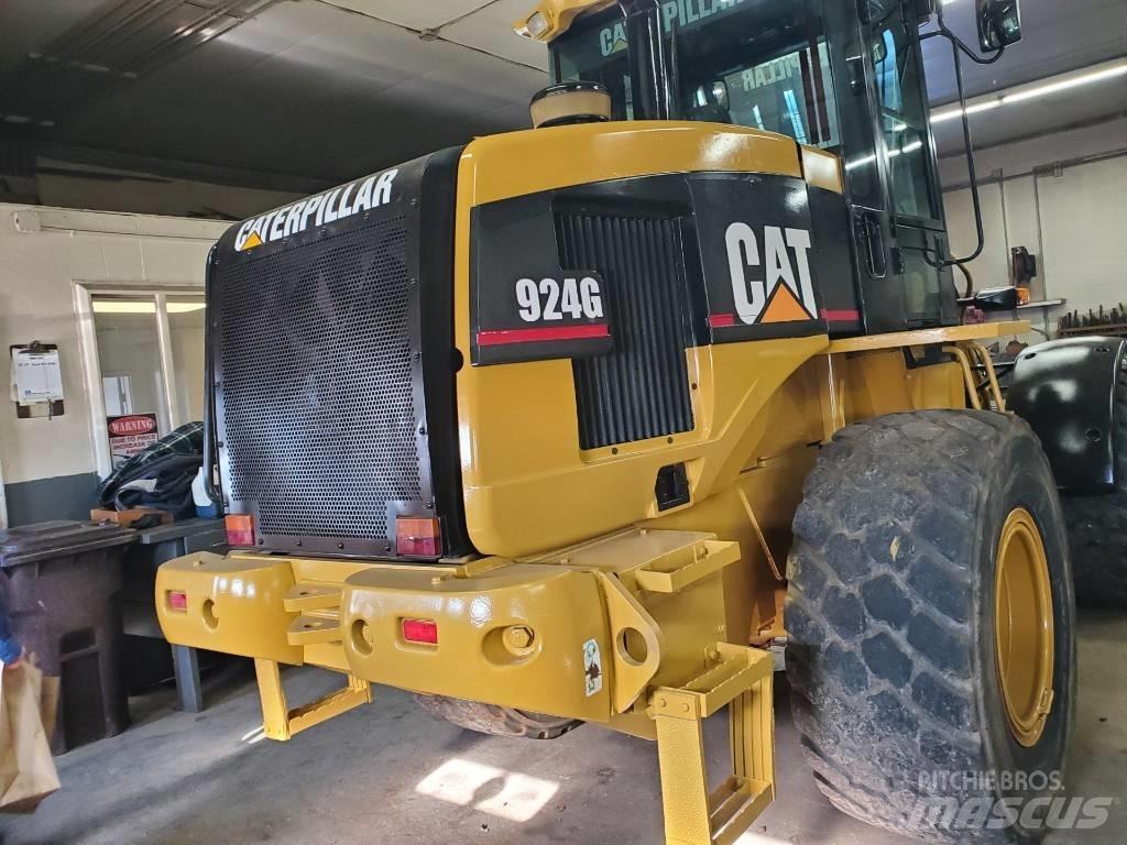 CAT 924 G Naudoti ratiniai krautuvai