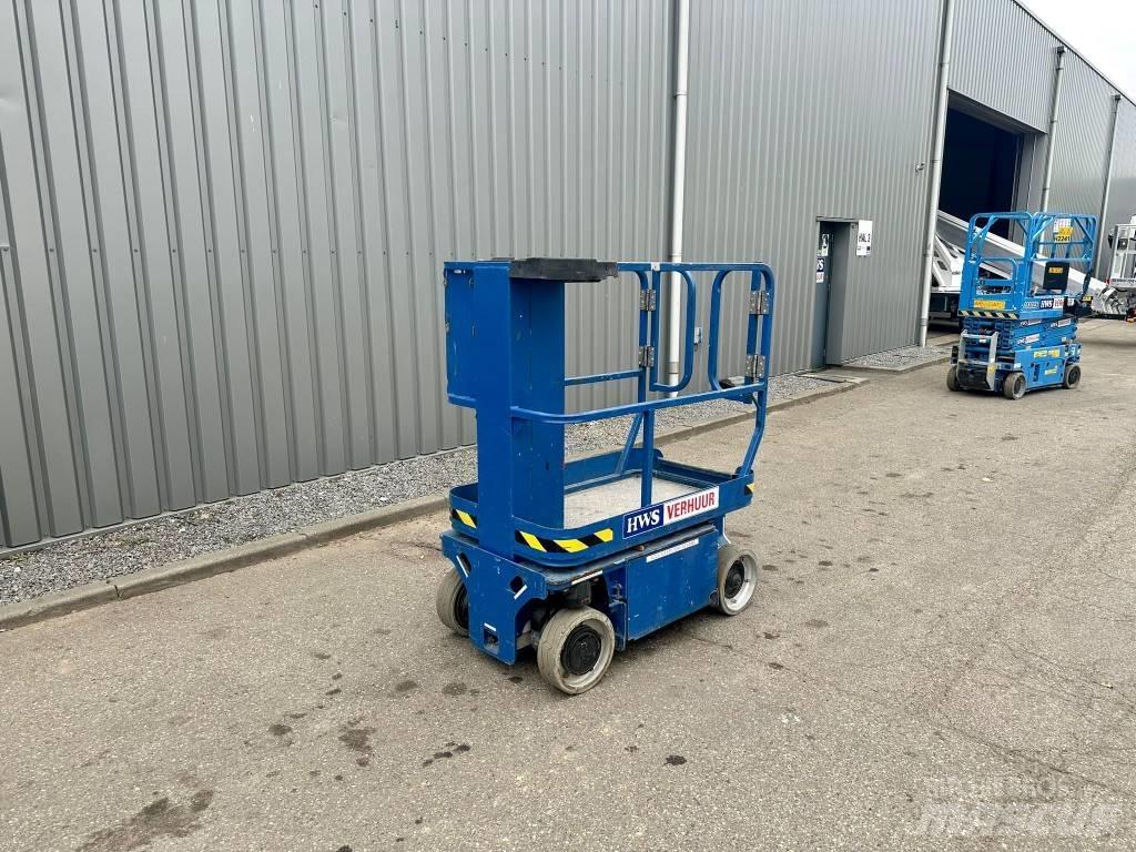 JLG 1230 ES Žirkliniai keltuvai