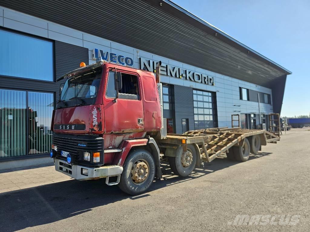 Sisu SM300 8X2 Miško mašinų transportavimo sunkvežimiai