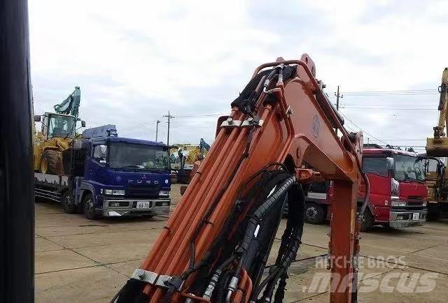 Hitachi 30 Mini ekskavatoriai < 7 t