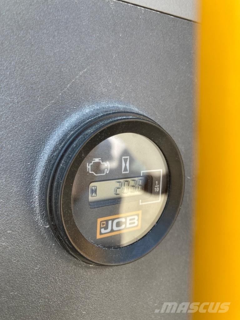 JCB 140 X Vikšriniai ekskavatoriai