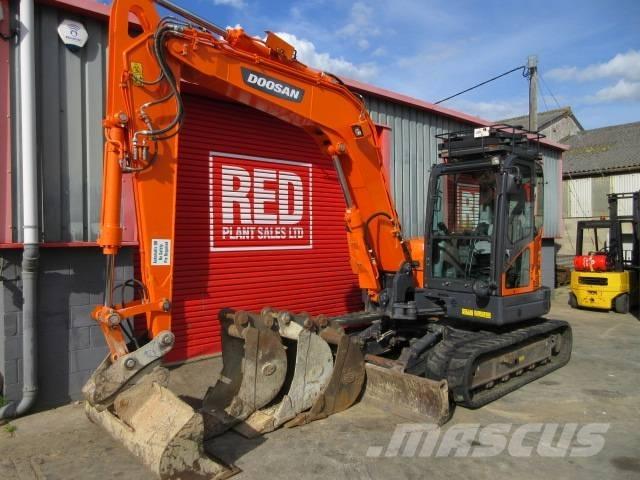 Doosan DX 85 R-3 Vidutinės galios ekskavatoriai 7-12 t