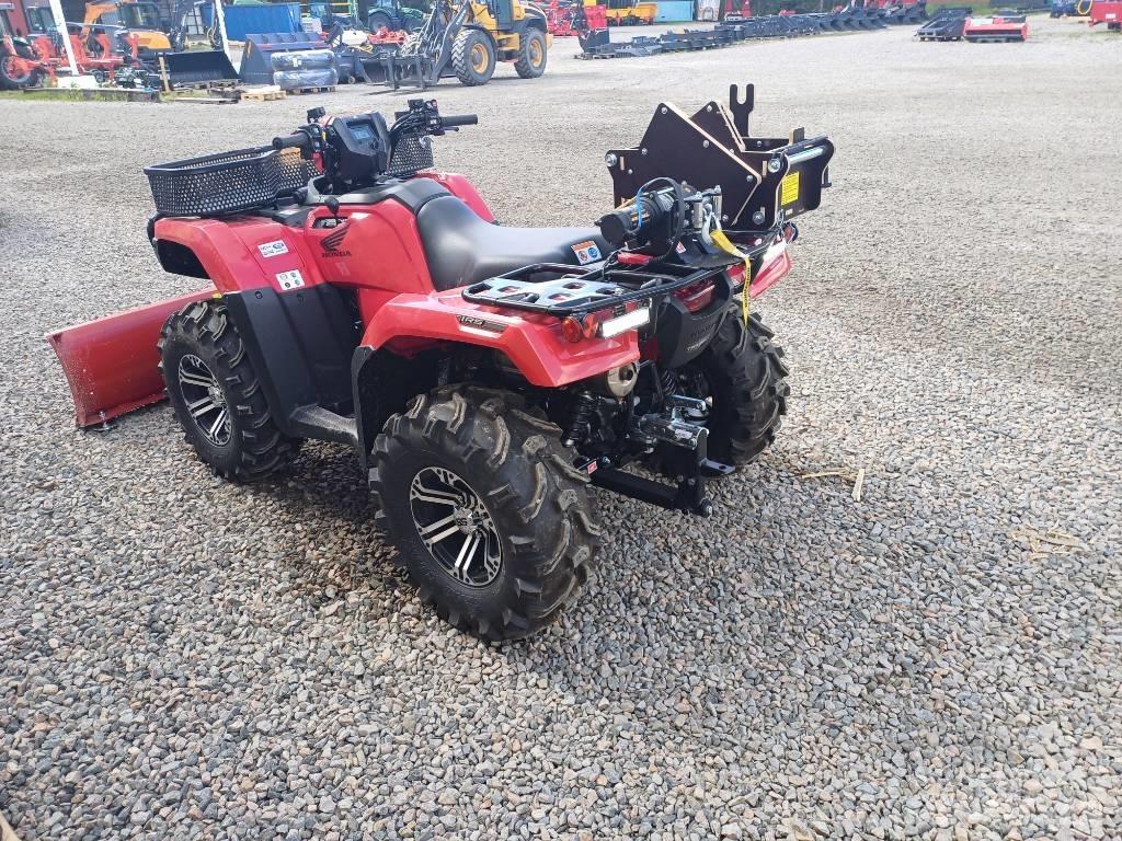 Honda Rubicon 520 Visureigiai