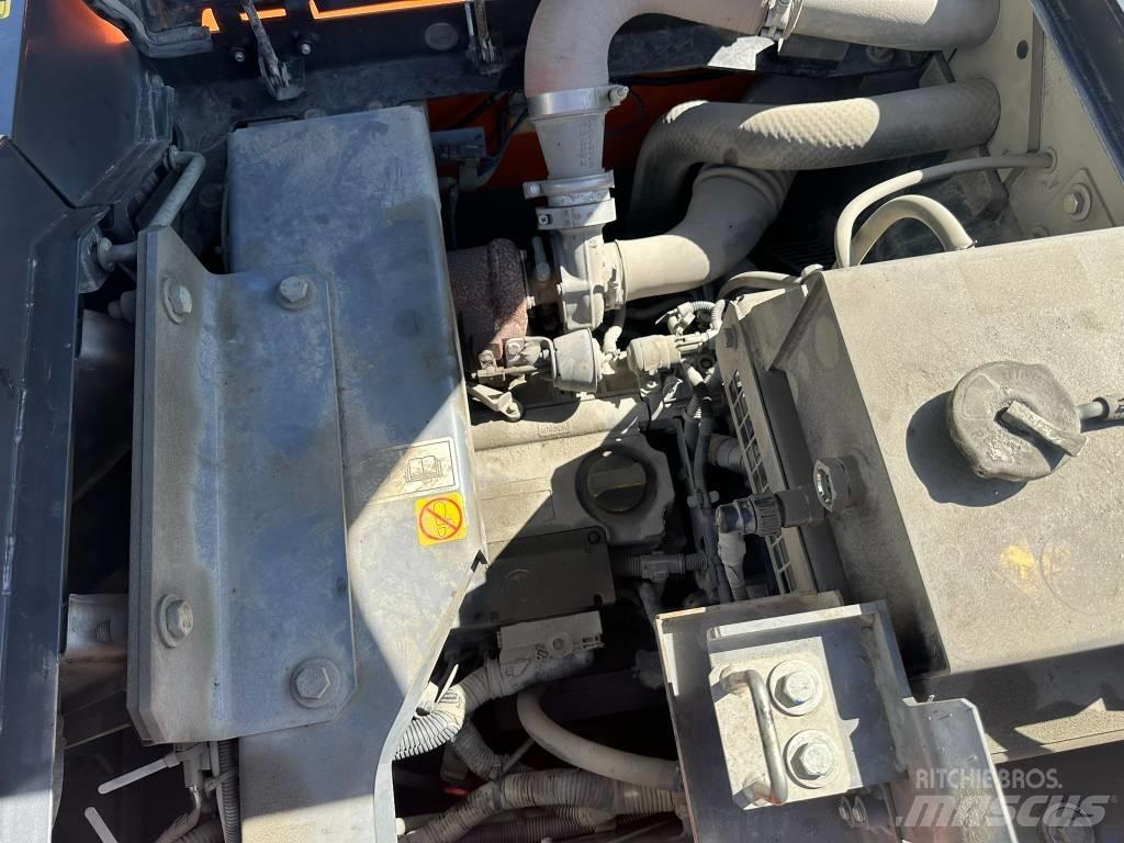 Hitachi ZX 140 W-6 Ratiniai ekskavatoriai
