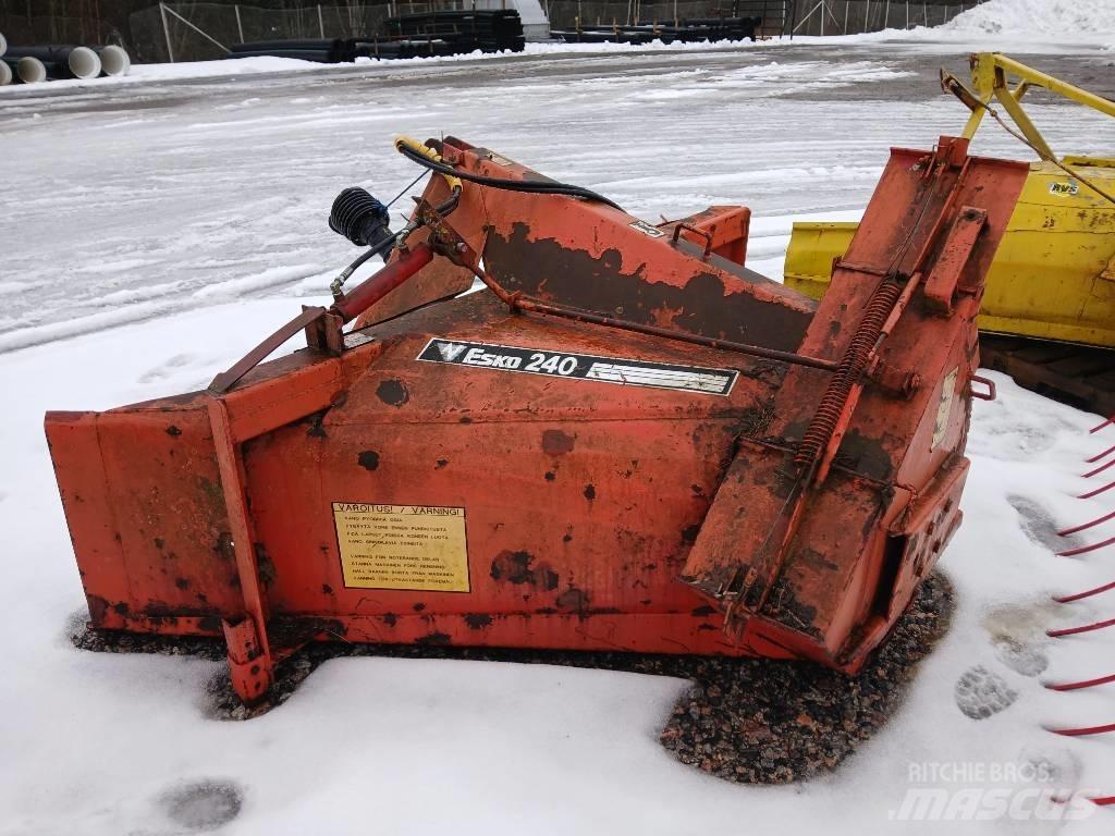 Esko LL 240 Sniego pūstuvai