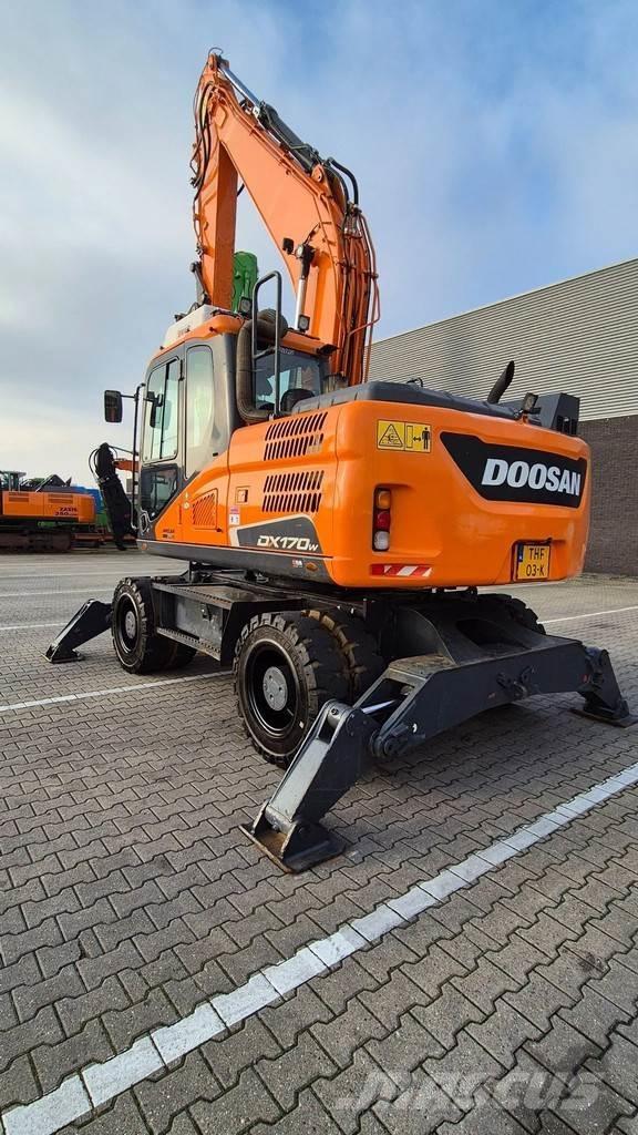 Doosan DX 170W-5 Ratiniai ekskavatoriai