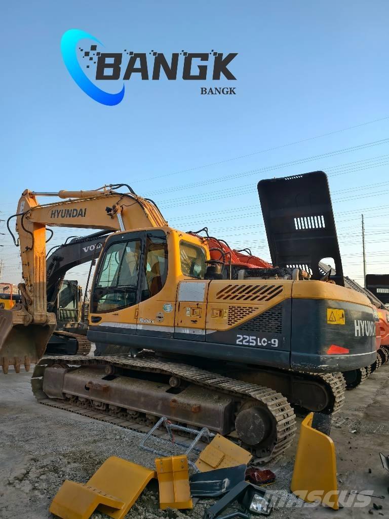 Hyundai 225LC-9T Vikšriniai ekskavatoriai