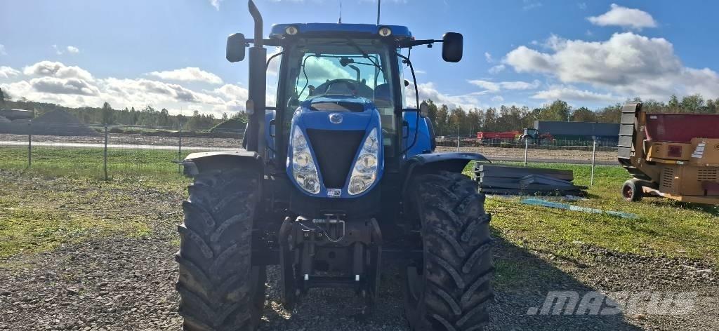 New Holland T7050 Traktoriai