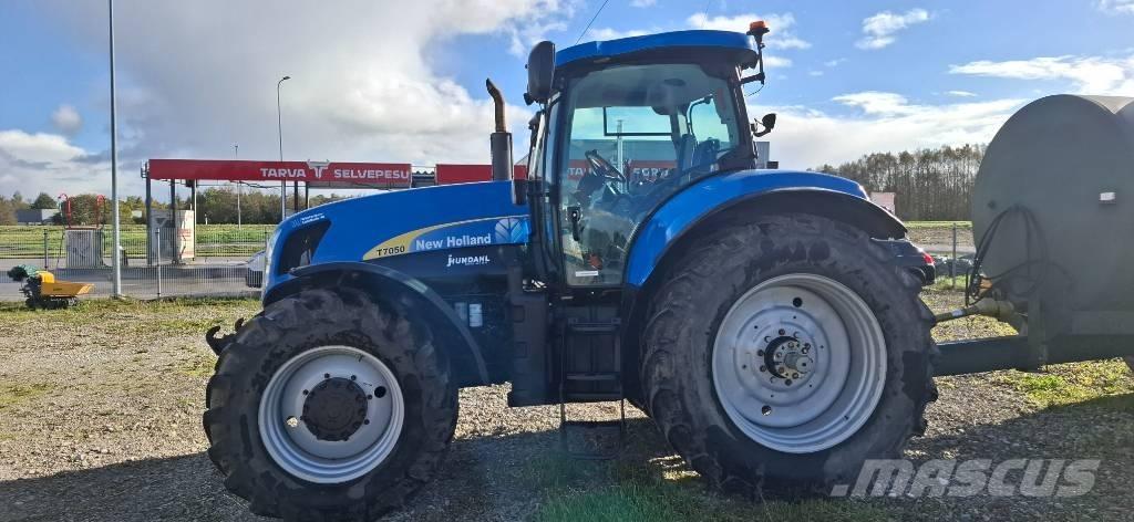 New Holland T7050 Traktoriai