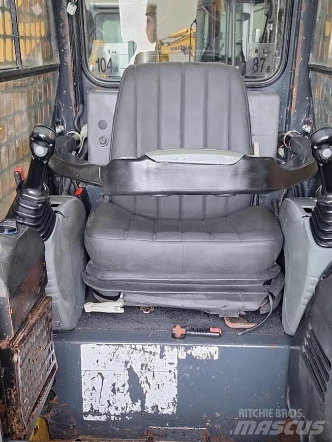 Komatsu CK35 Mini krautuvai