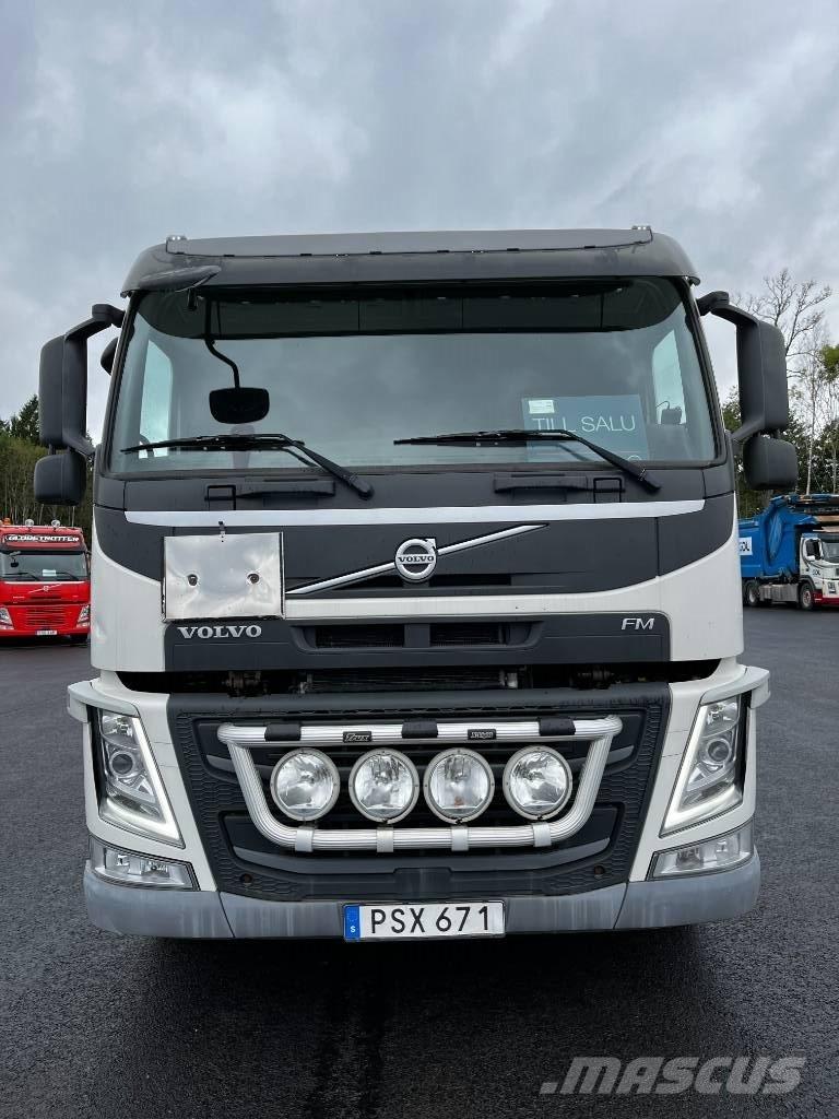 Volvo FM 6X2 Savivarčiai