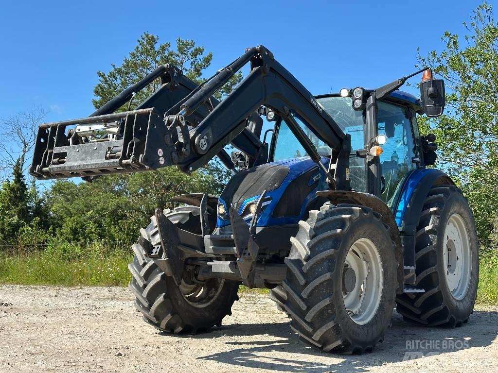Valtra G 135 Versu Traktoriai