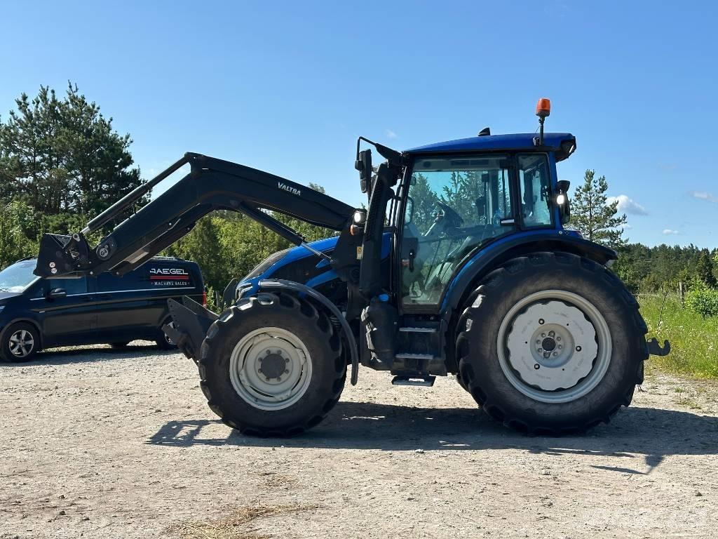 Valtra G 135 Versu Traktoriai